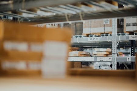How Midland Pallet Trucks Are Bringing Warehouses Up to Speed with Efficient Manual Handling Equipment