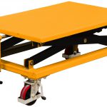Screw type lift table in lowered position