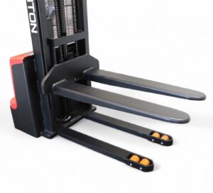 ES15 Fully Electric triton pallet stacker truck 1500kg