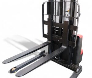 TRITON straddle stacker forks close up