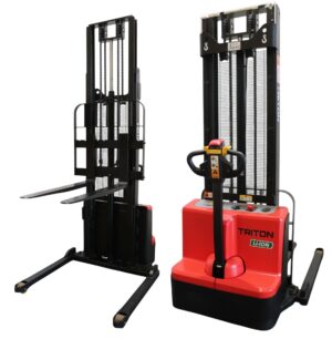 fully electric STRADDLE stacker