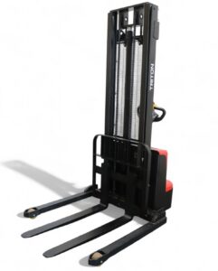 Straddle stacker legs and forks