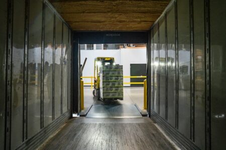 UK Logistics Sector Shows Signs of Resurgence