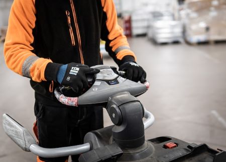 How Successful Pallet Truck Usage Has Transformed Industries