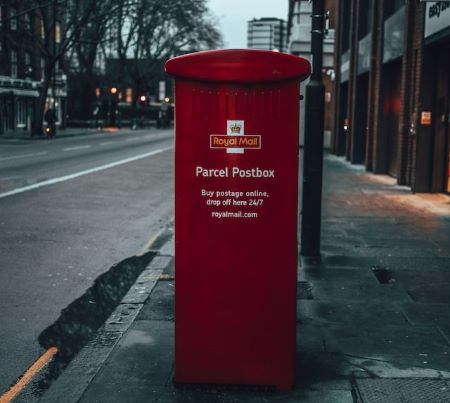 Private delivery firms struggling due to Royal Mail strikes